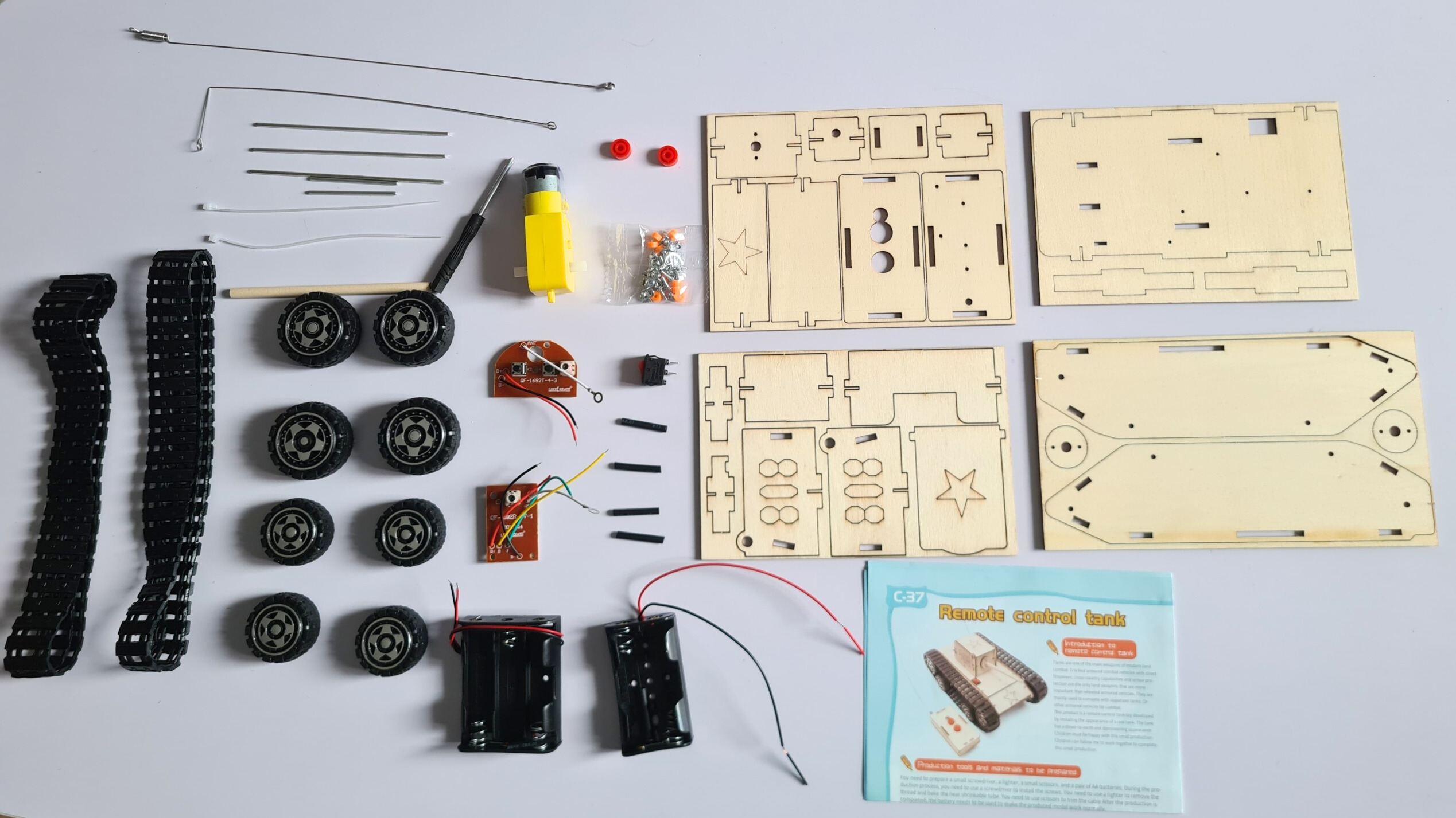 Đồ chơi lắp ghép thông minh mô hình Xe tăng 3D DIY-186
