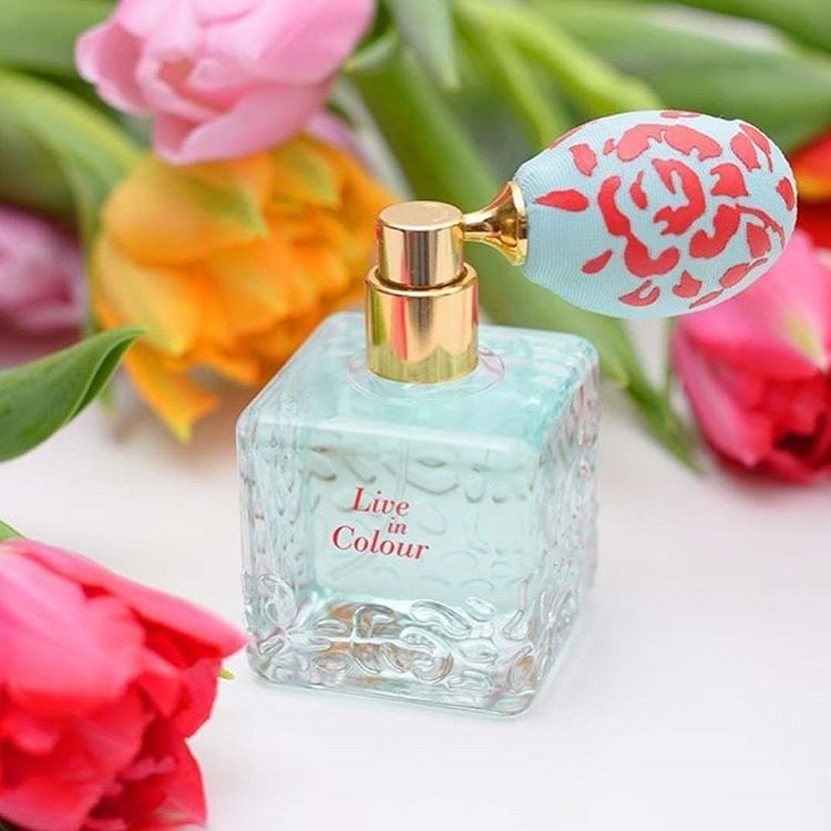 Nước hoa nữ Oriflane 33964 Live in Colour Eau de Parfum Nước hoa nữ Oriflane 33964 Live in Colour Eau de Parfum