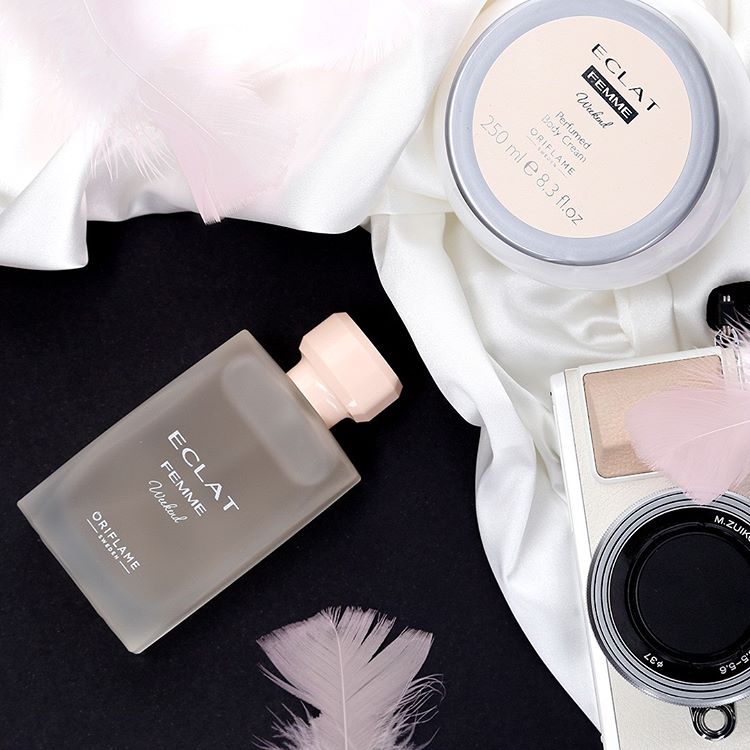 Nước hoa nữ Oriflame 31293 Eclat Femme Weekend Eau de Toilette Nước hoa nữ Oriflame 31293 Eclat Femme Weekend Eau de Toilette