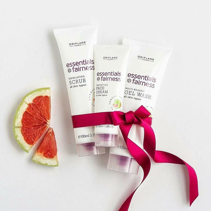 Bộ dưỡng ẩm trắng da Essentials của Oriflame - món quà dễ thương cho các bạn gái Bộ dưỡng ẩm trắng da Essentials của Oriflame - món quà dễ thương cho các bạn gái