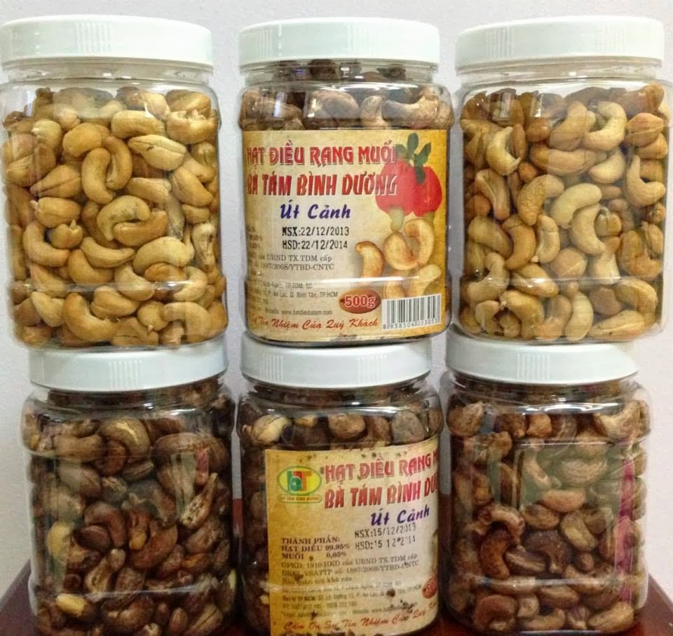 Hạt điều rang muối Bà Tám Bình Dương Út Cảnh hạt to và đều, hương vị tự nhiên thơm ngon sau lớp vỏ lụa Hạt điều rang muối Bà Tám Bình Dương Út Cảnh hạt to và đều, hương vị tự nhiên thơm ngon sau lớp vỏ lụa