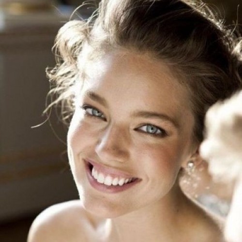 Làn da mịn màng là niềm tự tin và giúp phụ nữ duy trì tuổi trẻ Làn da mịn màng là niềm tự tin và giúp phụ nữ duy trì tuổi trẻ