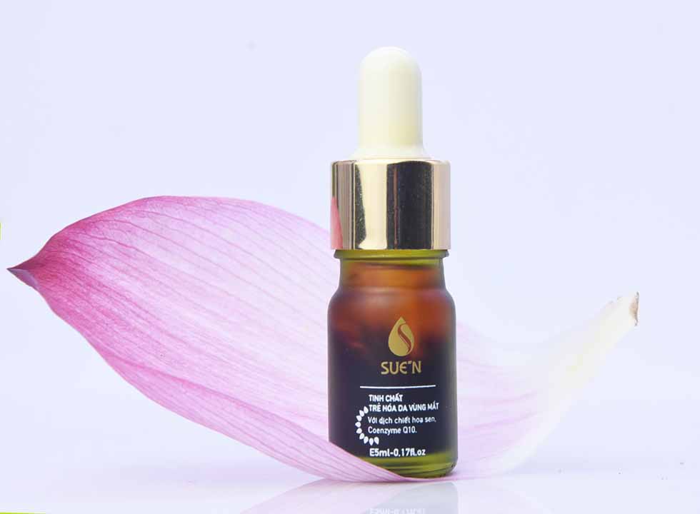 Tinh chất trẻ hóa vùng da mắt Suen - serum dưỡng mắt từ hoa sen Tinh chất trẻ hóa vùng da mắt Suen - serum dưỡng mắt từ hoa sen