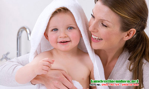 cách chăm sóc mẹ và bé sau sinh