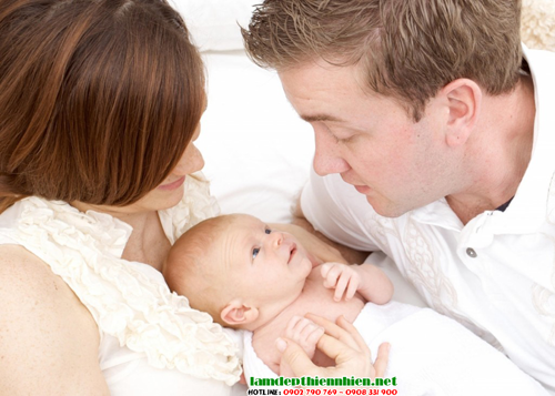 Chăm sóc mẹ và bé sau sinh tại nhà