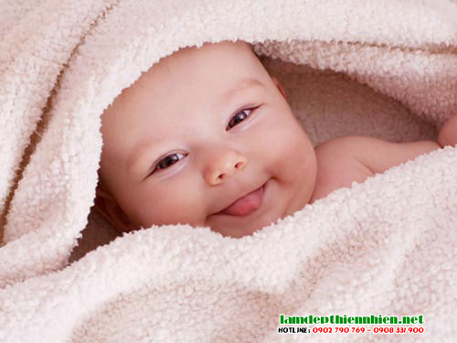 Chăm sóc mẹ và bé sơ sinh