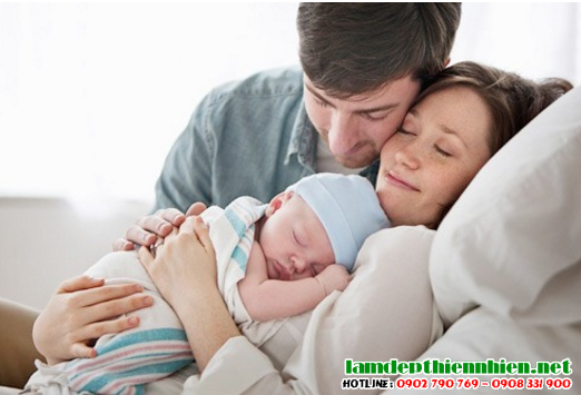 Chăm sóc sức khỏe sau khi sinh mổ cần thận trọng vì ngoài việc mất sức sau sinh, viết mổ cũng là trở ngại lớn trong quá trình di chuyển, thực hiện những nhu cầu cá nhân Chăm sóc sức khỏe sau khi sinh mổ cần thận trọng vì ngoài việc mất sức sau sinh, viết mổ cũng là trở ngại lớn trong quá trình di chuyển, thực hiện những nhu cầu cá nhân
