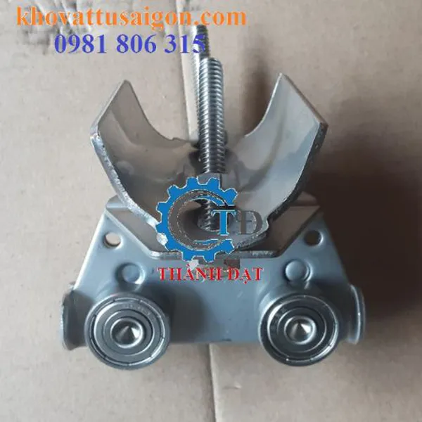 Con trượt ray C30 cho cầu trục