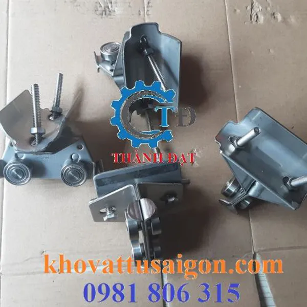 Con trượt dẫn cáp ray C cầu trục