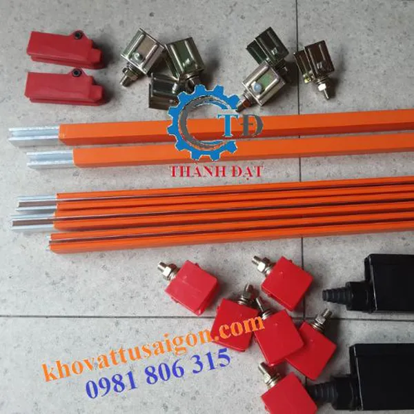 Kẹp treo ray điện an toàn 1P 320A