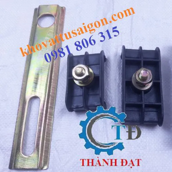 Kẹp ray điện an toàn 3P