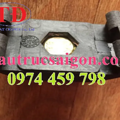 Bát kẹp ray điện cầu trục