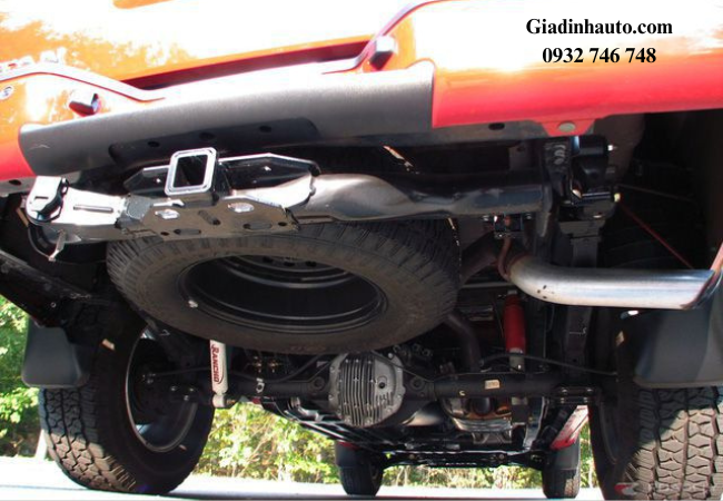 trang bị đầy đủ dụng cụ thay lốp dự phòng trên xe khi cần thiết trang bị đầy đủ dụng cụ thay lốp dự phòng trên xe khi cần thiết