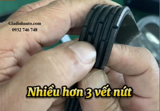 Thay dây curoa tổng sau 60.000 – 100.000 km Thay dây curoa tổng sau 60.000 – 100.000 km