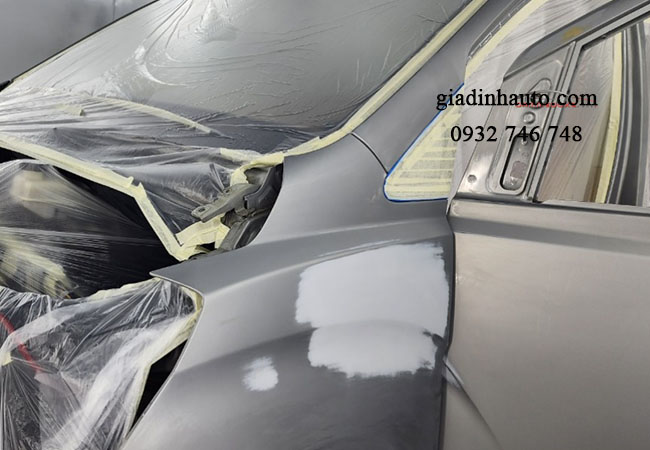 hãy xác định chi phí trước khi quyết định sơn xe ô tô hãy xác định chi phí trước khi quyết định sơn xe ô tô