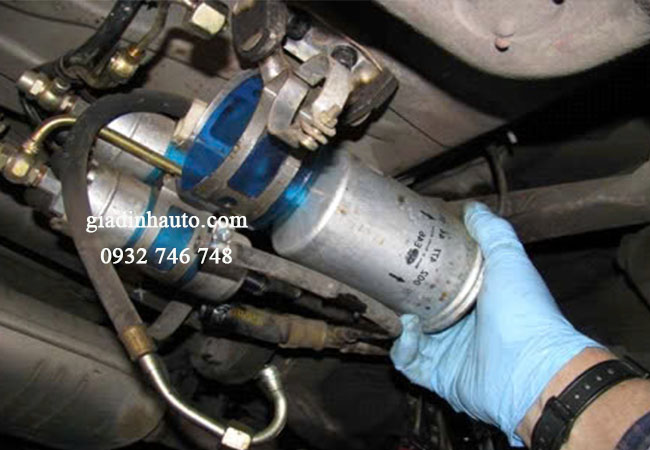 kiểm tra và thay thế lọc xăng định kỳ cũng là cách bảo trì tuổi thọ của bơm xăng kiểm tra và thay thế lọc xăng định kỳ cũng là cách bảo trì tuổi thọ của bơm xăng