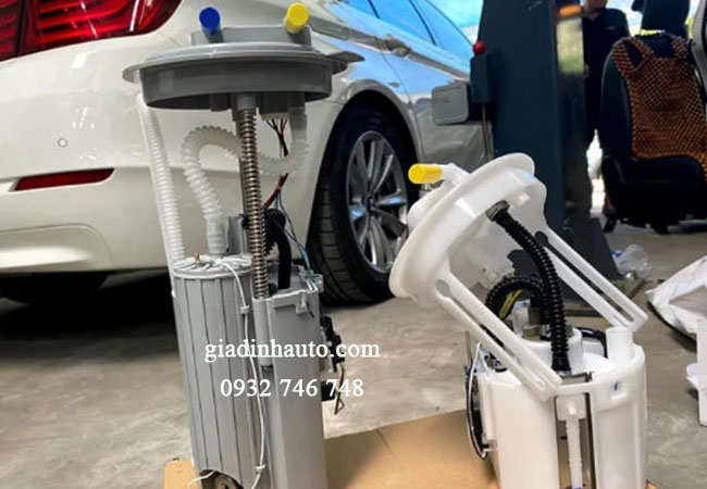 lắp đặt bơm xăng ô tô mới vào đúng vị trí tháo lắp lắp đặt bơm xăng ô tô mới vào đúng vị trí tháo lắp