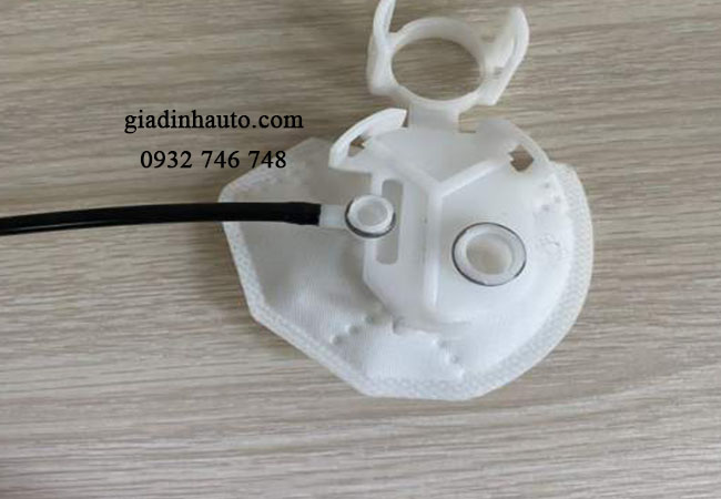 Lưới lọc xăng trên bô phận bơm xăng cũng nên kiểm tra và thay mới định kỳ Lưới lọc xăng trên bô phận bơm xăng cũng nên kiểm tra và thay mới định kỳ