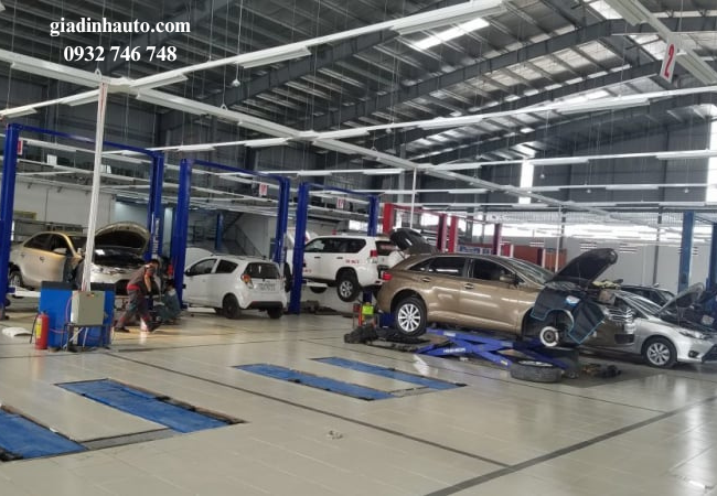 Gara bảo dưỡng ô tô đầu tư vào trang thiết bị hiện đại giúp bảo dưỡng nhanh chóng và chính xác hơn Gara bảo dưỡng ô tô đầu tư vào trang thiết bị hiện đại giúp bảo dưỡng nhanh chóng và chính xác hơn