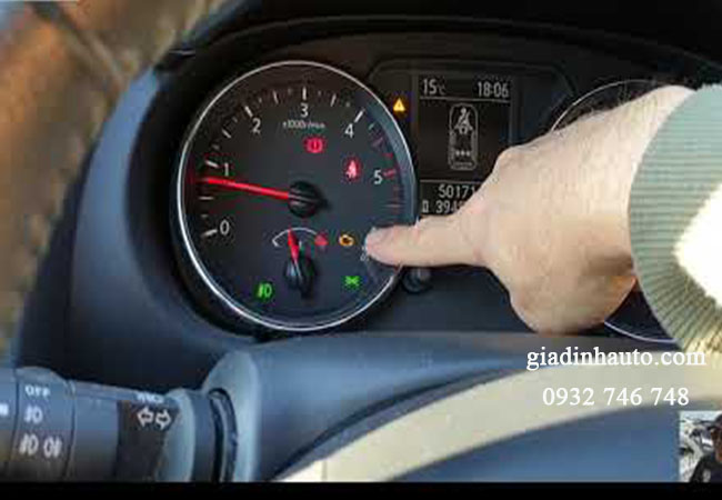 theo dõi các lỗi báo đèn trên xe ô tô theo dõi các lỗi báo đèn trên xe ô tô