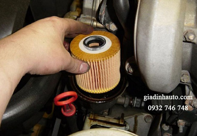 thay lọc nhớt , lọc dầu định kỳ cho xe theo khuyến cáo thay lọc nhớt , lọc dầu định kỳ cho xe theo khuyến cáo