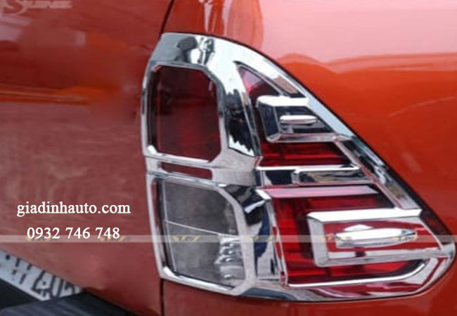 thay thế đèn hậu chiếu sáng trên xe ô tô kịp thời khi hỏng thay thế đèn hậu chiếu sáng trên xe ô tô kịp thời khi hỏng