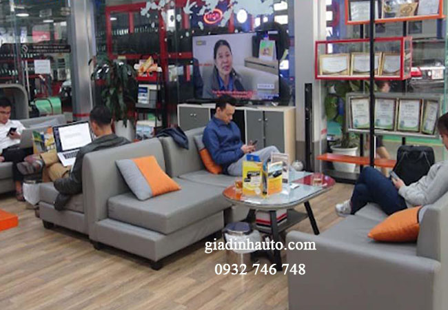 phòng chờ thoải mái thư thả cho anh em khách hàng khi sửa chữa phòng chờ thoải mái thư thả cho anh em khách hàng khi sửa chữa