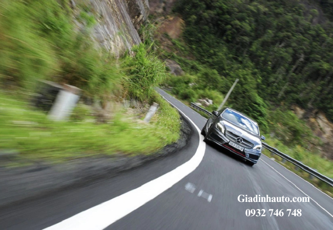 Lốp xe ảnh hưởng trực tiếp đến độ an toàn, khả năng kiểm soát và hiệu suất vận hành Lốp xe ảnh hưởng trực tiếp đến độ an toàn, khả năng kiểm soát và hiệu suất vận hành