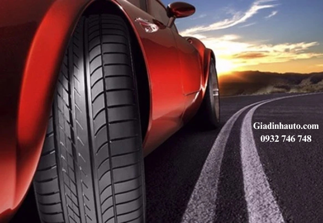 Việc lắp lốp phù hợp với mùa giúp bảo đảm an toàn, giảm mòn lốp và nâng cao hiệu quả vận hành Việc lắp lốp phù hợp với mùa giúp bảo đảm an toàn, giảm mòn lốp và nâng cao hiệu quả vận hành