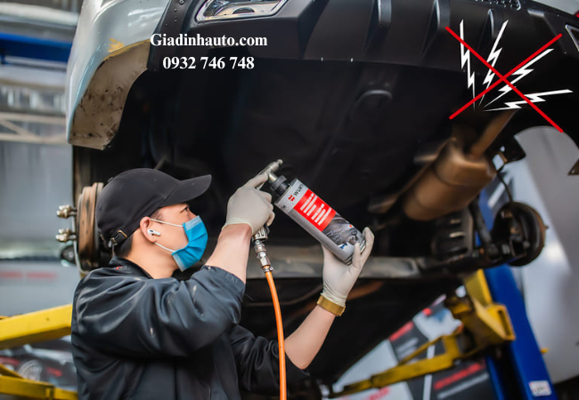 Lớp phủ gầm có độ đàn hồi và khả năng hấp thụ âm tốt Lớp phủ gầm có độ đàn hồi và khả năng hấp thụ âm tốt