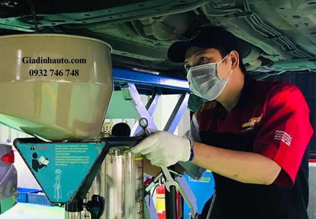 quy trình thực hiện thay dầu hộp số cần nâng xe lên để thao tác quy trình thực hiện thay dầu hộp số cần nâng xe lên để thao tác