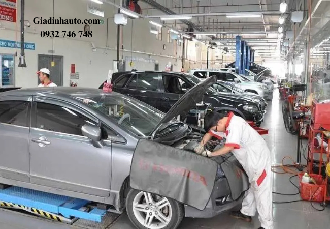 Kiểm tra phanh, lốp, đèn, tay lái, hệ thống điện... sẽ giúp xe luôn trong tình trạng sẵn sàng vận hành an toàn Kiểm tra phanh, lốp, đèn, tay lái, hệ thống điện... sẽ giúp xe luôn trong tình trạng sẵn sàng vận hành an toàn