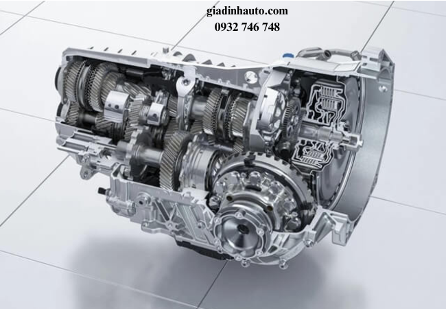 Hộp số xe ô tô đóng vai trò cực kỳ quan trọng trong việc truyền động, điều khiển khả năng di chuyển của xe Hộp số xe ô tô đóng vai trò cực kỳ quan trọng trong việc truyền động, điều khiển khả năng di chuyển của xe