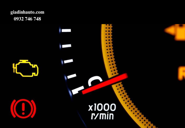 Đèn cảnh báo có thể sáng lên do nhiều nguyên nhân, cũng có thể cho biết rằng hộp số đang có vấn đề. Đèn cảnh báo có thể sáng lên do nhiều nguyên nhân, cũng có thể cho biết rằng hộp số đang có vấn đề.