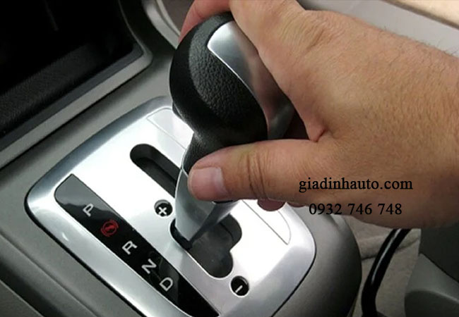 hộp số tay có thể khiến cho nhiều bác tài gặp khó khăn khi điều khiển hộp số tay có thể khiến cho nhiều bác tài gặp khó khăn khi điều khiển