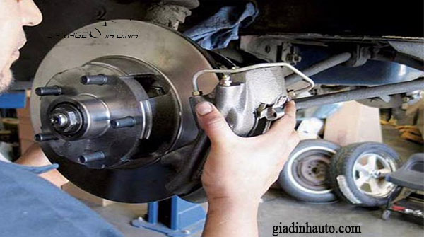 bảo dưỡng phanh ô tô bảo dưỡng phanh ô tô