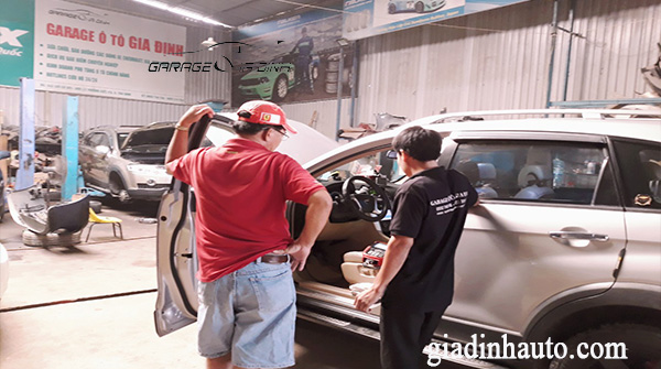làm đồng sơn ô tô làm đồng sơn ô tô