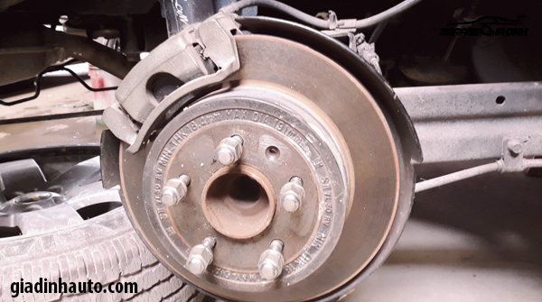 má phanh ô tô má phanh ô tô