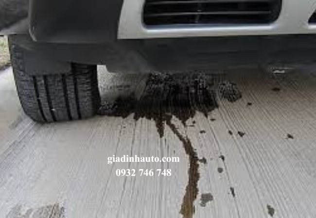 nước làm mát rò rỉ dưới gầm xe ô tô nhiều nước làm mát rò rỉ dưới gầm xe ô tô nhiều