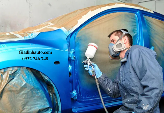 Gara có tay nghề cao sẽ đảm bảo lớp sơn được phun đều, đúng quy trình, từ đó kéo dài tuổi thọ lớp sơn. Gara có tay nghề cao sẽ đảm bảo lớp sơn được phun đều, đúng quy trình, từ đó kéo dài tuổi thọ lớp sơn.