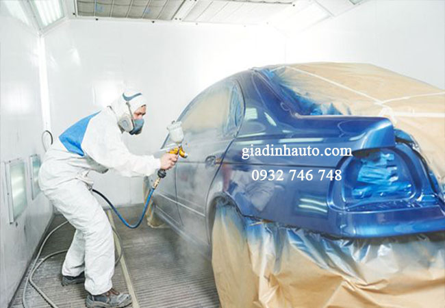 sơn dặm để bảo vệ lớp sơn gốc trên bề mặt xe sơn dặm để bảo vệ lớp sơn gốc trên bề mặt xe