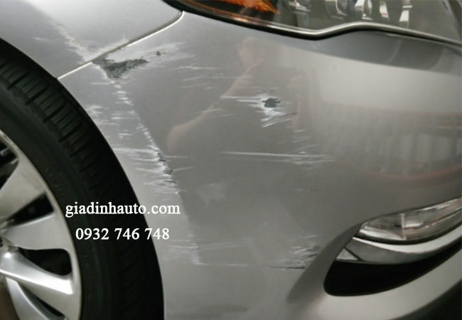 kiểm tra kỹ bề mặt xe trước khi tiến hành sơn xe kiểm tra kỹ bề mặt xe trước khi tiến hành sơn xe