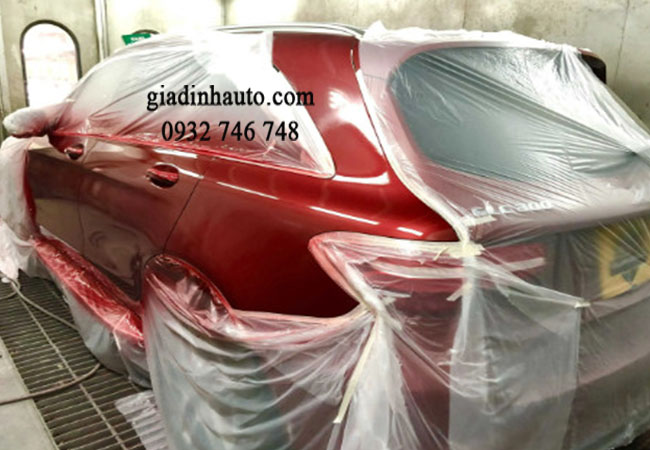 thực hiện sơn xe ô tô ở môi trường thoáng, có hệ thống thông gió tốt thực hiện sơn xe ô tô ở môi trường thoáng, có hệ thống thông gió tốt