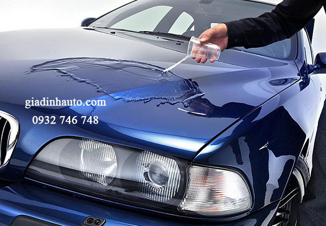 kiểm tra lớp sơn trên xe sau sơn để đánh giá độ uy tín của xưởng sơn kiểm tra lớp sơn trên xe sau sơn để đánh giá độ uy tín của xưởng sơn