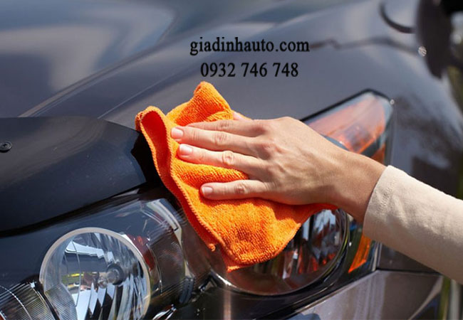 chăm sóc ngoại thất cho xe thường xuyên là cách bảo vệ lớp sơn ô tô bền đẹp chăm sóc ngoại thất cho xe thường xuyên là cách bảo vệ lớp sơn ô tô bền đẹp