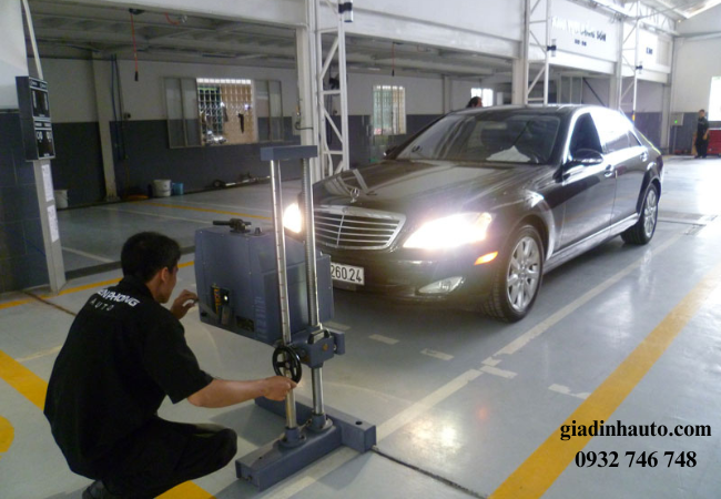 Hệ thống điện và các thiết bị phụ trợ như đèn chiếu sáng, điều hòa, radio... cũng cần được kiểm tra trước Tết Hệ thống điện và các thiết bị phụ trợ như đèn chiếu sáng, điều hòa, radio... cũng cần được kiểm tra trước Tết