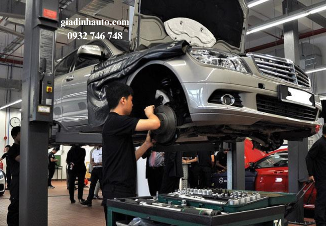 Kỹ thuật viên là yếu tố quyết định chất lượng sửa chữa ô tô Kỹ thuật viên là yếu tố quyết định chất lượng sửa chữa ô tô