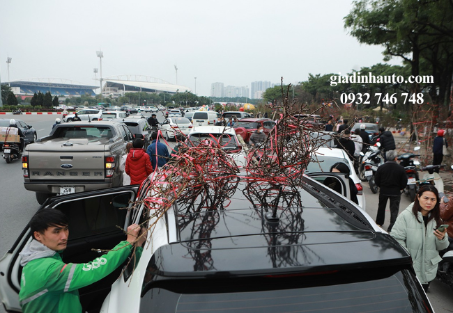 Việc bảo dưỡng xe trước Tết là rất cần thiết, giúp các bác yên tâm hơn khi di chuyển trên những tuyến đường dài và đông đúc. Việc bảo dưỡng xe trước Tết là rất cần thiết, giúp các bác yên tâm hơn khi di chuyển trên những tuyến đường dài và đông đúc.