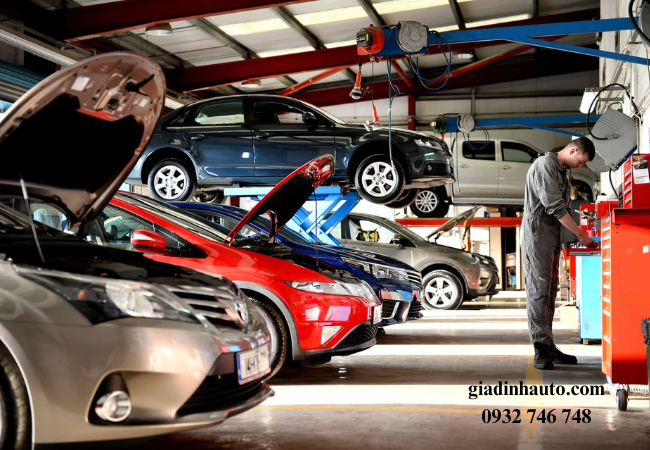 Những gara ở trung tâm thành phố, khu vực có chi phí sinh hoạt cao thường sẽ có mức giá dịch vụ cao Những gara ở trung tâm thành phố, khu vực có chi phí sinh hoạt cao thường sẽ có mức giá dịch vụ cao