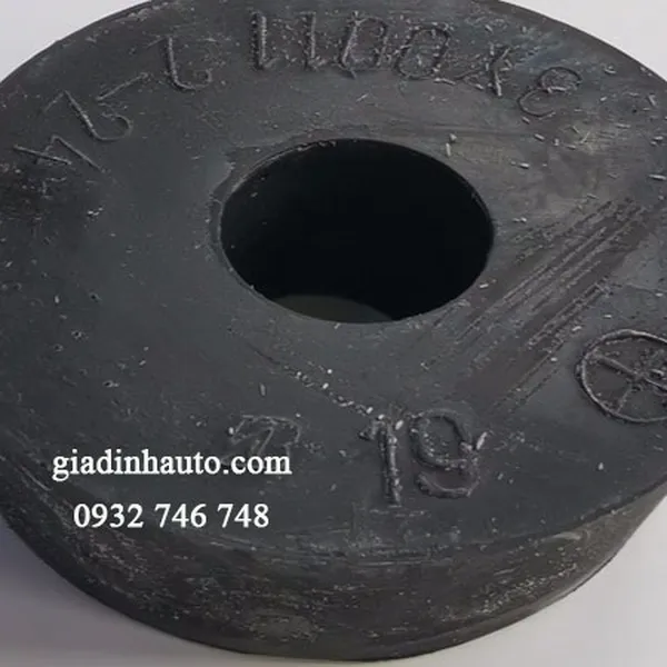 Cao su đệm giảm xóc trước trên trailblazer colorado